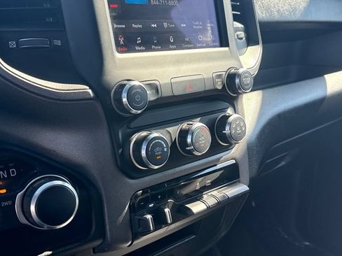 Used 2021 RAM 2500 Tradesman w/ Chrome Appearance Group AWD/4WD image 19