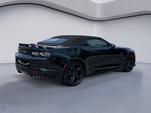 Used 2022 Chevrolet Camaro LT w/ LPO, Ground Effects Package RWD image 5