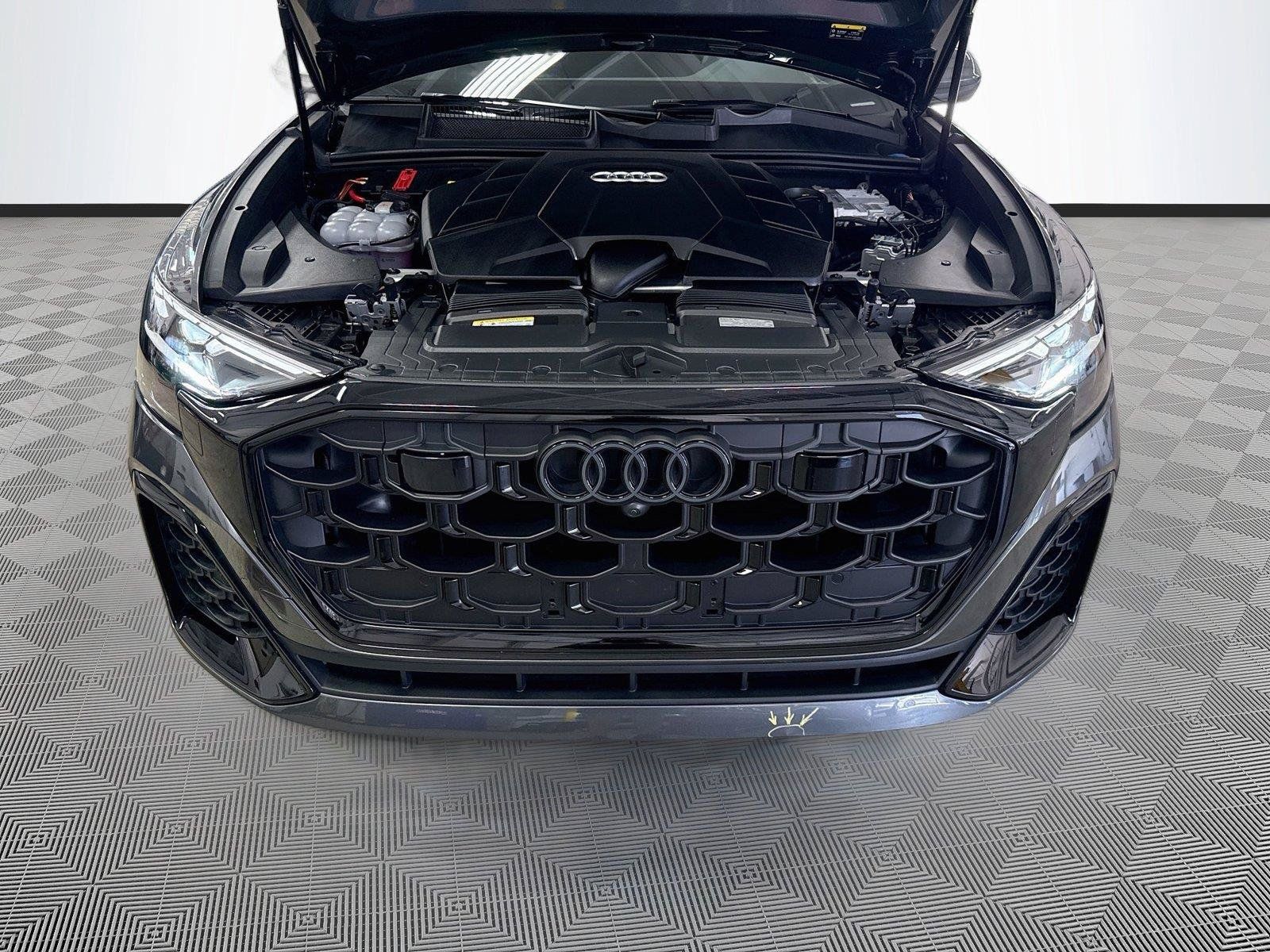 Certified 2026 Audi Q8 Premium Plus AWD/4WD image 31
