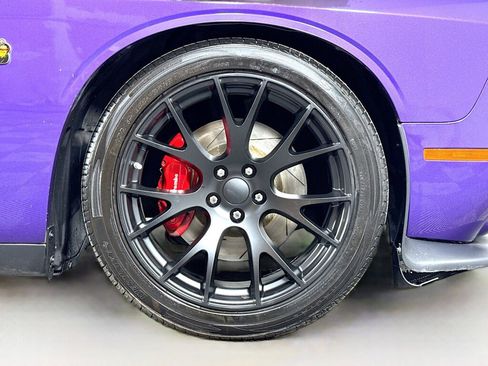 Used 2019 Dodge Challenger R/T Scat Pack w/ Shaker Package image 42