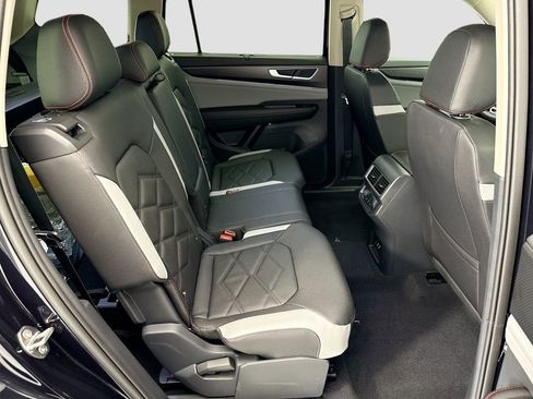 New 2026 Volkswagen Atlas Peak Edition AWD/4WD image 20