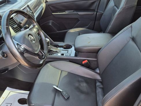 Used 2018 Volkswagen Atlas SEL FWD image 16