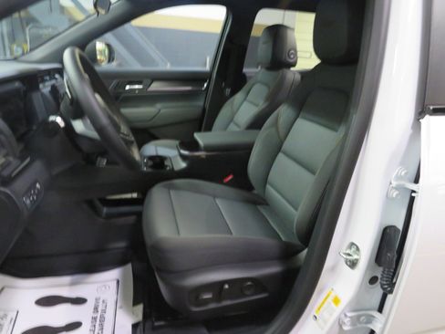 New 2026 GMC Terrain AT4 w/ Convenience Package III image 11