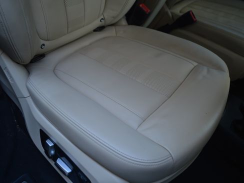 Used 2021 BMW X7 xDrive40i w/ Dynamic Handling Package AWD/4WD image 33