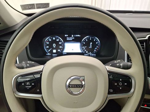 Used 2016 Volvo XC90 T6 Momentum AWD/4WD image 19