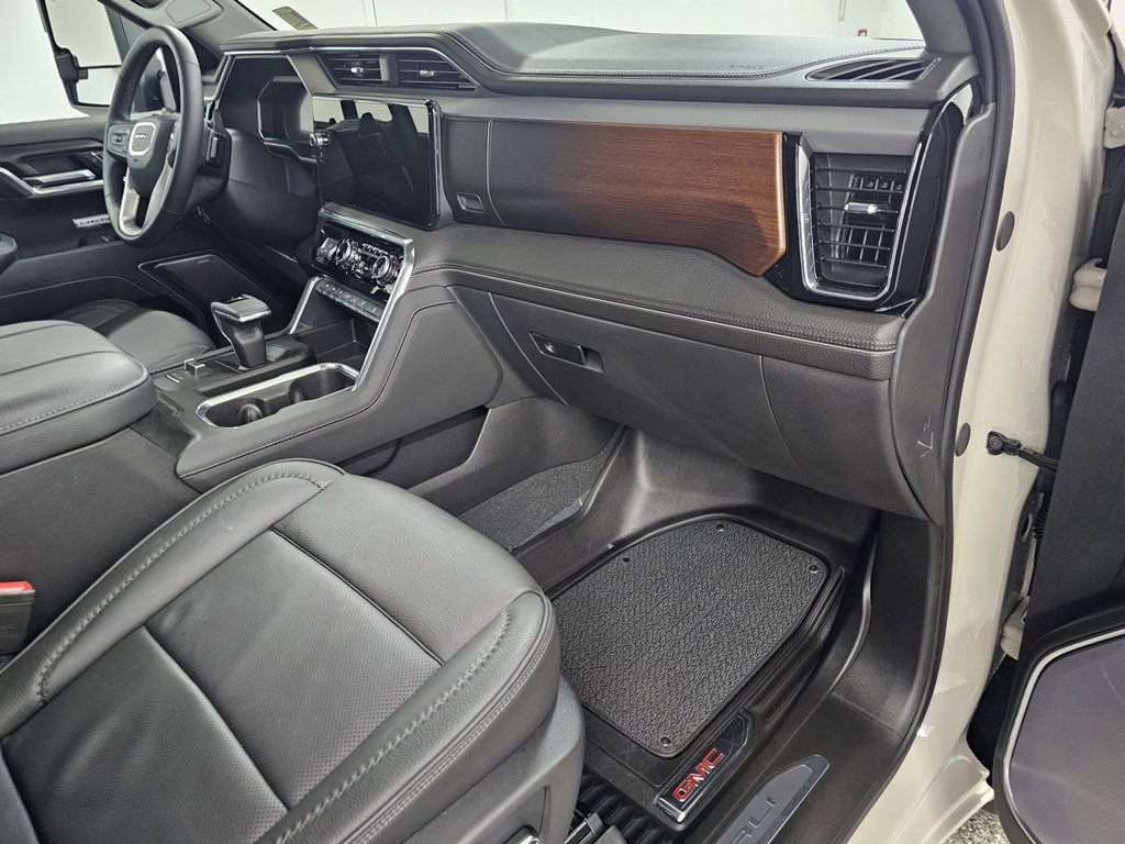 Used 2026 GMC Sierra 1500 Denali w/ Denali Reserve Package AWD/4WD image 14