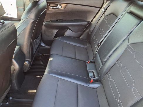 Used 2023 Kia Forte GT-Line image 11