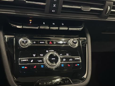 Used 2022 Lincoln Corsair Reserve w/ Sport Package AWD/4WD image 19