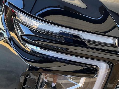 Certified 2026 Chevrolet Tahoe High Country w/ LPO, Illumination Package AWD/4WD image 26