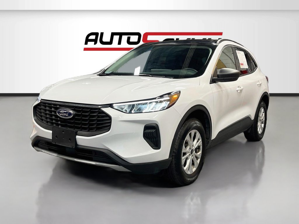 Used 2024 Ford Escape Active w/ Tech Pack #1 AWD/4WD image 3