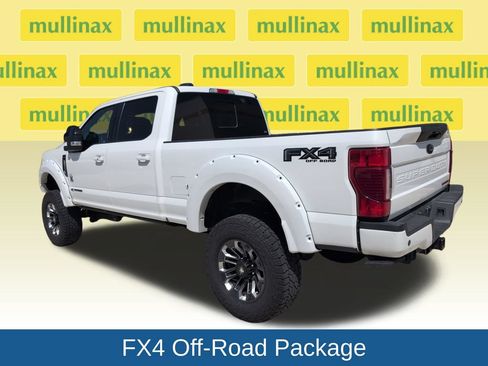 Used 2022 Ford F250 Lariat w/ Black Appearance Package AWD/4WD image 9