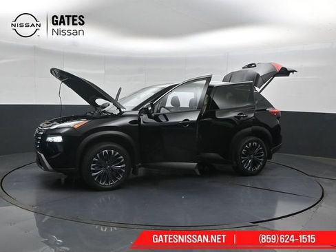 Used 2025 Nissan Rogue SL w/ Tech Package AWD/4WD image 56