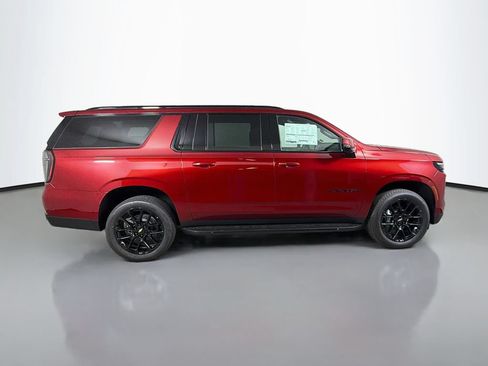New 2026 Chevrolet Suburban RST w/ Comfort Package AWD/4WD image 4