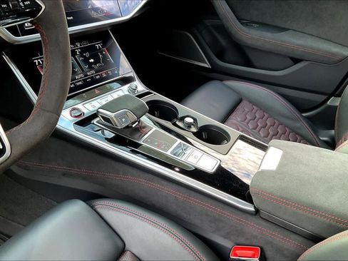 Used 2024 Audi RS 6 performance image 20