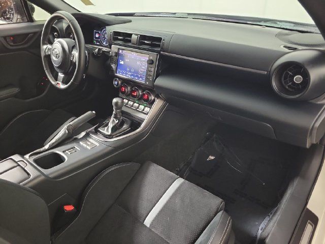 Used 2025 Toyota GR86 Premium RWD image 11