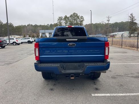 Used 2022 Ford F350 Lariat w/ Black Appearance Package image 7