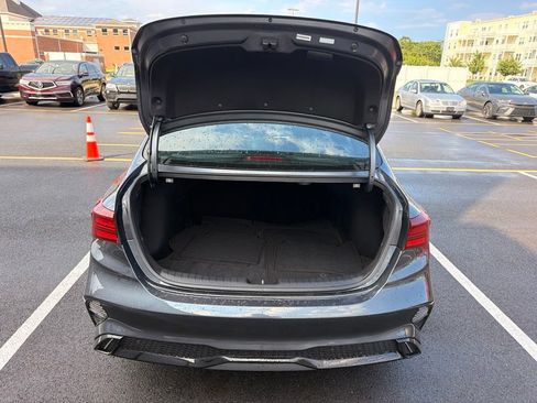 Used 2023 Kia Forte GT-Line w/ GT-Line Premium Package FWD image 13