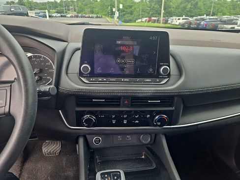 Used 2023 Nissan Rogue S AWD/4WD image 8