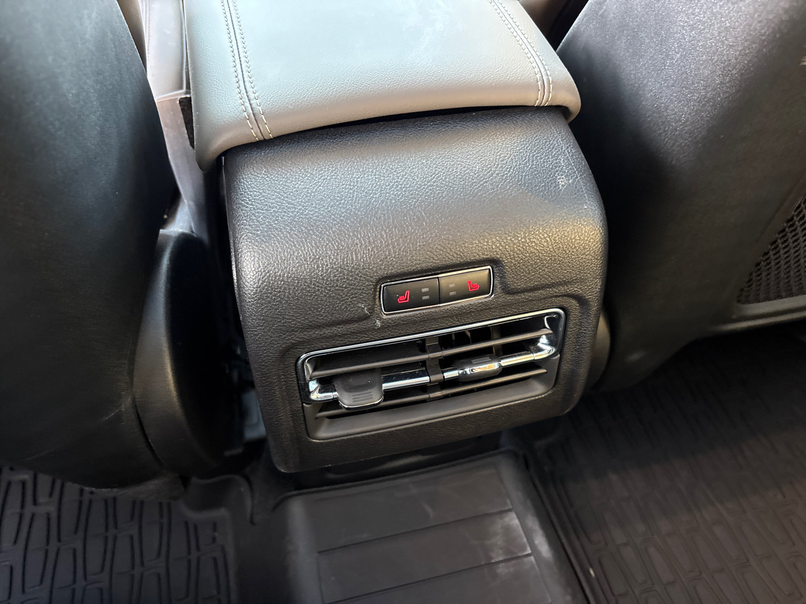Certified 2024 Lincoln Corsair Reserve w/ Equipment Group 202A AWD/4WD image 30