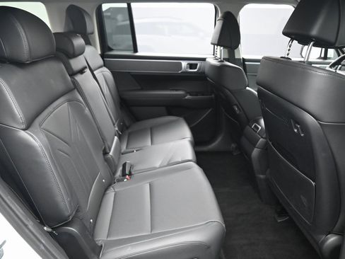 Used 2025 Hyundai Santa Fe SEL image 30