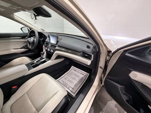 Used 2018 Honda Accord LX image 26