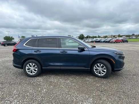 Used 2025 Honda CR-V LX image 11