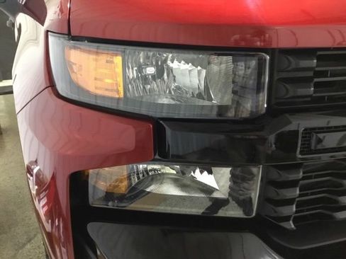 Used 2021 Chevrolet Silverado 1500 Custom Trail Boss image 26