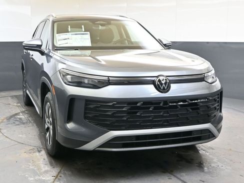 New 2026 Volkswagen Tiguan S image 8