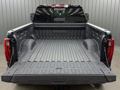 Used 2026 GMC Sierra 2500 Denali w/ Denali Reserve Package image 18