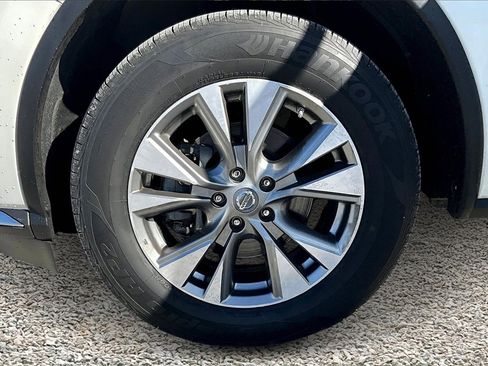 Used 2018 Nissan Murano SL w/ Moonroof Package image 9