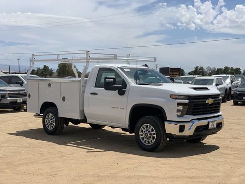 New 2026 Chevrolet Silverado 2500 W/T RWD image 3