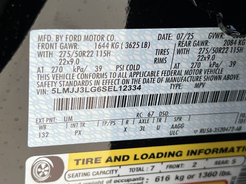 New 2025 Lincoln Navigator L Reserve image 33