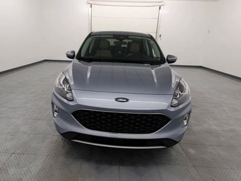 Used 2022 Ford Escape SEL image 2