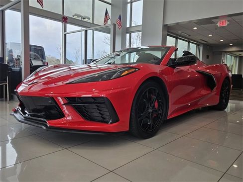 Used 2021 Chevrolet Corvette Stingray Premium Conv w/ Z51 Performance Package image 4