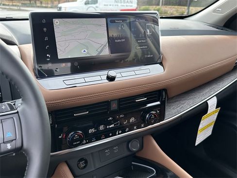 New 2026 Nissan Rogue Platinum image 23