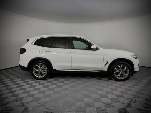 Used 2024 BMW X3 xDrive30i image 10