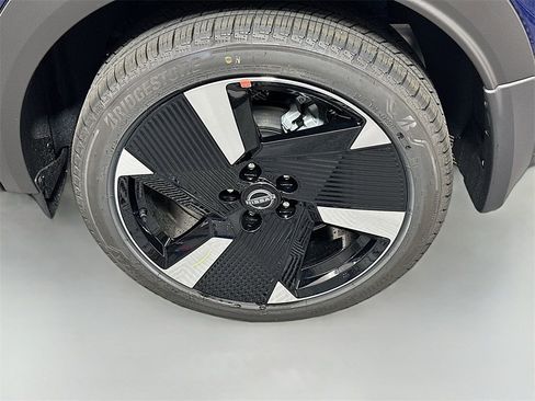 New 2026 Nissan Kicks SR image 7