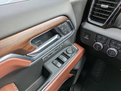 Used 2026 GMC Sierra 1500 Denali Ultimate image 7