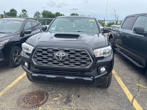Used 2021 Toyota Tacoma 4x4 Double Cab image 4