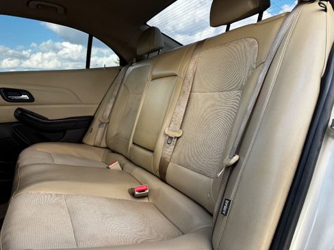 Used 2015 Chevrolet Malibu LT image 17