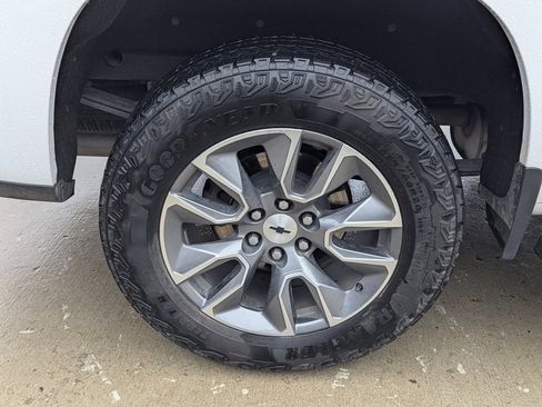 Used 2021 Chevrolet Silverado 1500 RST image 21