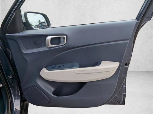 New 2026 Hyundai Venue SEL FWD image 25