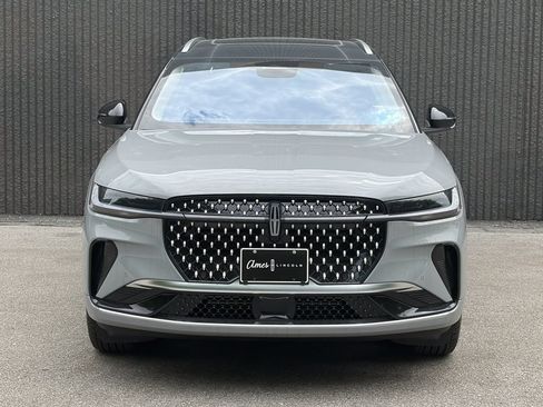 New 2026 Lincoln Nautilus Reserve AWD/4WD image 3