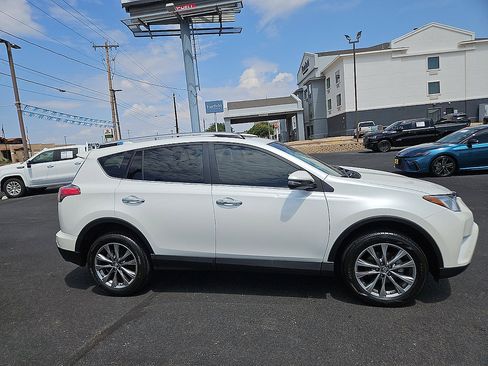 Used 2017 Toyota RAV4 Limited FWD image 5