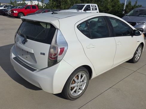 Used 2013 Toyota Prius C Three FWD image 5