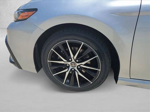 Used 2023 Toyota Camry SE FWD image 22