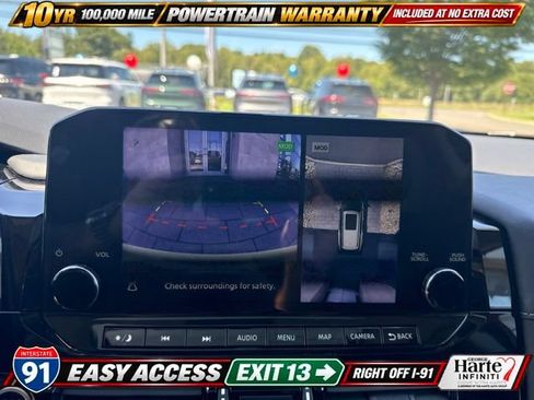 Used 2023 Nissan Pathfinder SL w/ SL Premium Package AWD/4WD image 18