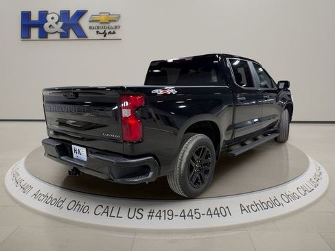 Used 2022 Chevrolet Silverado 1500 Custom AWD/4WD image 9