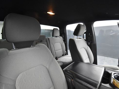 Used 2021 RAM 1500 Big Horn image 17