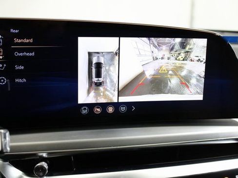 New 2026 Cadillac Lyriq Luxury image 14